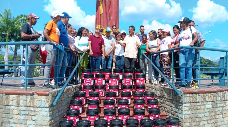 Plan Santa Lucía se Pone Bonita llega al casco histórico del municipio Paz Castillo