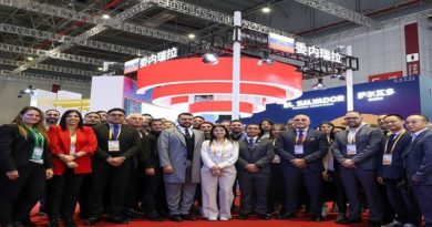 China y Venezuela firman memorándum para exportación de productos lácteos
