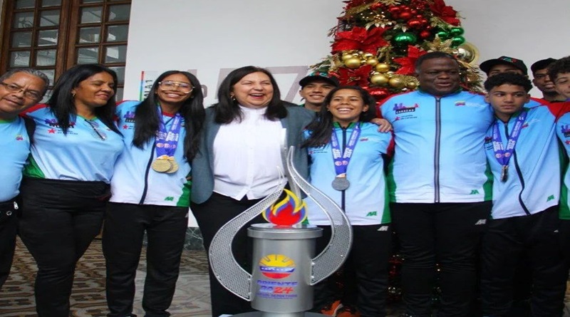 Atletas de Caracas homenajeados tras Juegos Nacionales Oriente