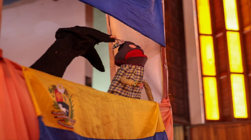 Niños de San Juan de Los Morros disfrutan muestra de títeres