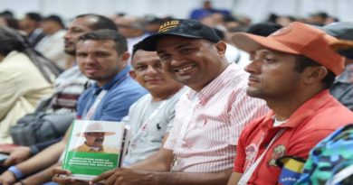 Pueblo venezolano va hacia una renovación profunda de la Revolución Bolivariana