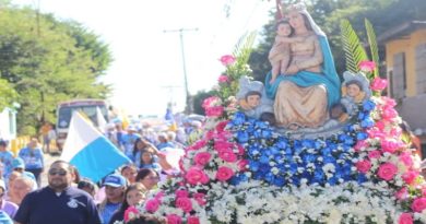 Pregón en honor a la Virgen de Belén lleva alegría y fe a las calles de San Mateo