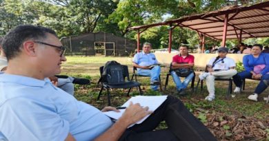 Barineses continúan debate del Plan Nacional de Ciencia y Tecnología 2025-2055