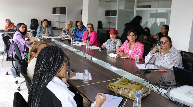 Comisión Familia AN revisa reforma para protección de niños en entornos virtuales