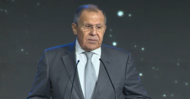 Canciller de Rusia: "Occidente corta la rama sobre la que está sentado"