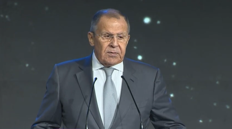 Canciller de Rusia: "Occidente corta la rama sobre la que está sentado"
