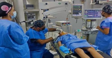 Niños y niñas reciben implantes cocleares en Valencia