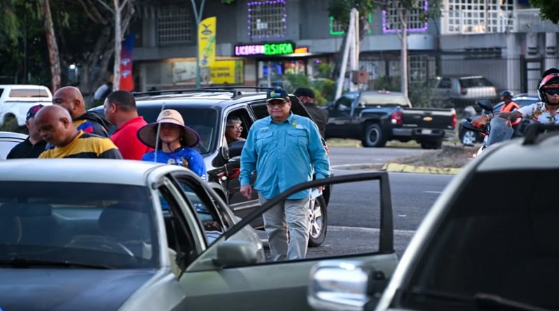 Miembros de la Mesa de Hidrocarburos supervisa suministro de gasolina en Bolívar