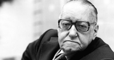 Honran las obras de Alejo Carpentier en su natalicio 120
