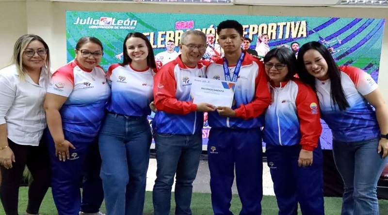Entregan reconocimientos a atletas y entrenadores de Yaracuy
