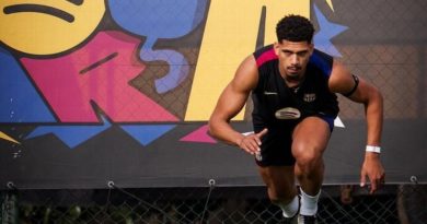 Venezolano Ronald Araújo tiene fecha para volver a jugar con Barcelona