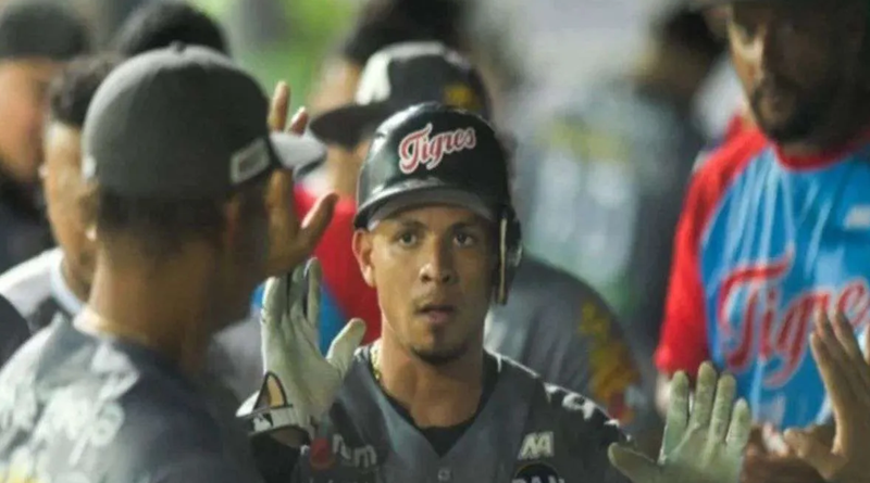 Lorenzo Cedrola entra en la historia de Tigres de Aragua