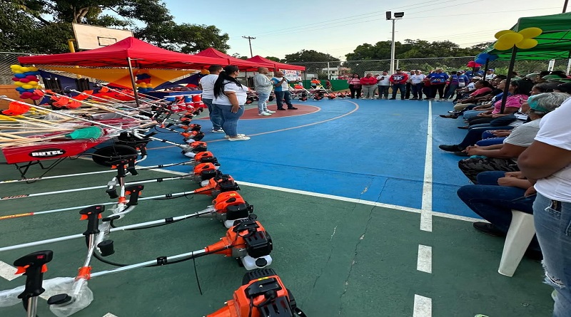 Comuna Elias López de Cartanal recibe nuevos kits de herramientas