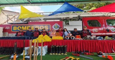 Bomberos de Bolívar, Lara, Miranda y Nueva Esparta reciben dotación en Lara