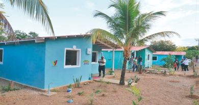 Entregan viviendas equipadas y amobladas en San Sebastián de Los Reyes estado Aragua