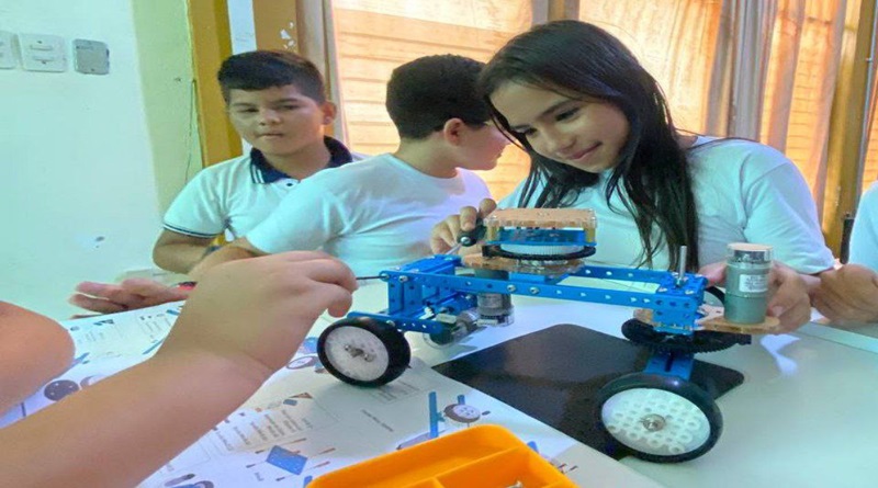 Estudiantes de Barinas exploran el mundo de la robótica