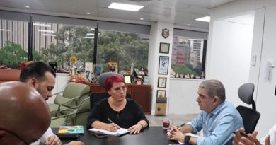 Ministra Gómez plantea estrategias para reactivar tramo Warairarepano-Macuto