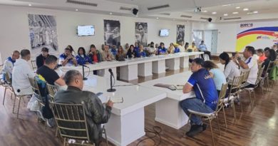  Autoridades acuerdan masificación del deporte escolar