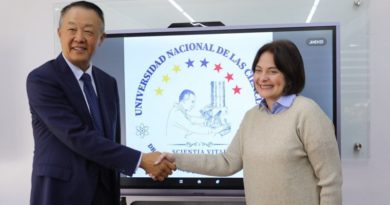 Venezuela fortalece colaboración con Instituto de Educación en Línea de la Unesco