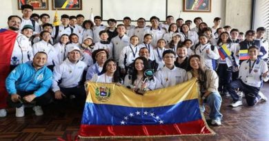 Llegan al país Semilleros Científicos campeones de Olimpiada Mundial de Robótica