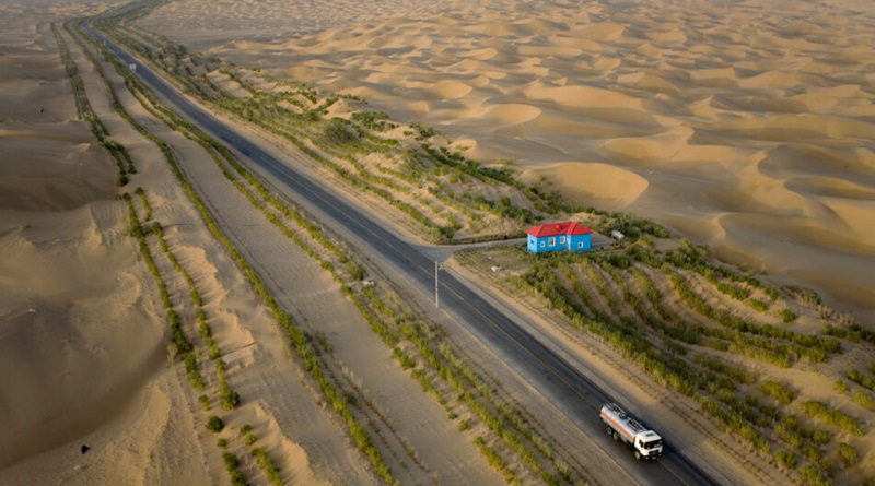 China refuerza su "Muralla Verde" contra el desierto de Taklamakán