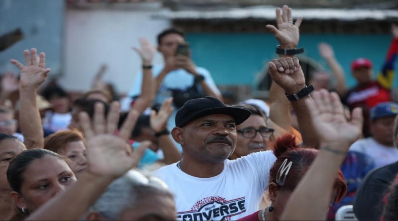 Entregan primeros proyectos del “Plan Somos Aragua Comunal”