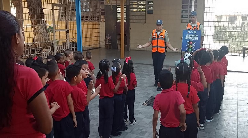 Programa “El Policía Va a la Escuela” se despliega en instituciones de Carabobo