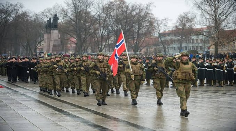 Noruega dice que reforzará su presencia militar en la frontera con Rusia