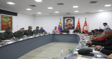 Instalada comisión de historiadores civiles y militares en Caracas