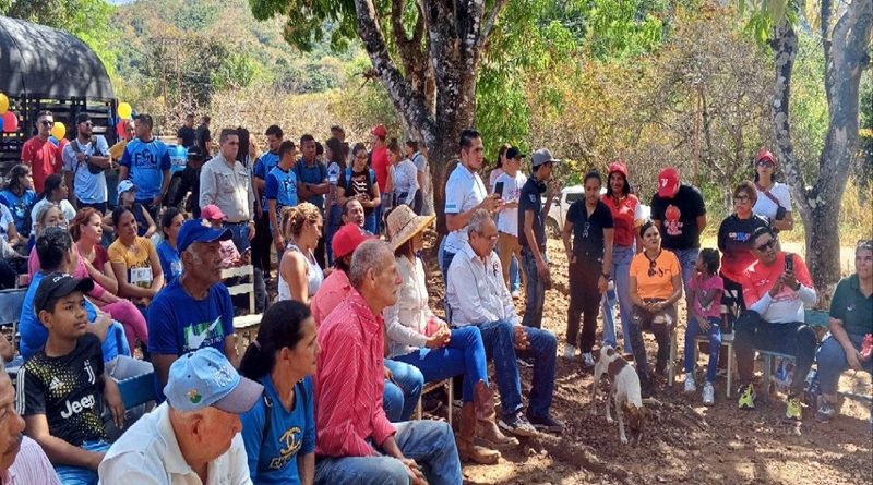campesinos-impulsan-plan-cafe-desarrollo-agricola-camburito