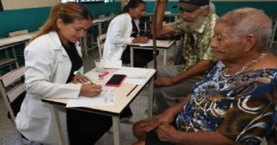 Abuelos disfrutaron de atención médica y turismo social en Monagas
