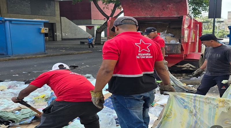 caraquenos-resaltan-labor-limpieza-realizada-parroquias-capital