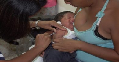 comunidad-esfuerzo-recibe-atencion-medica-paz-castillo
