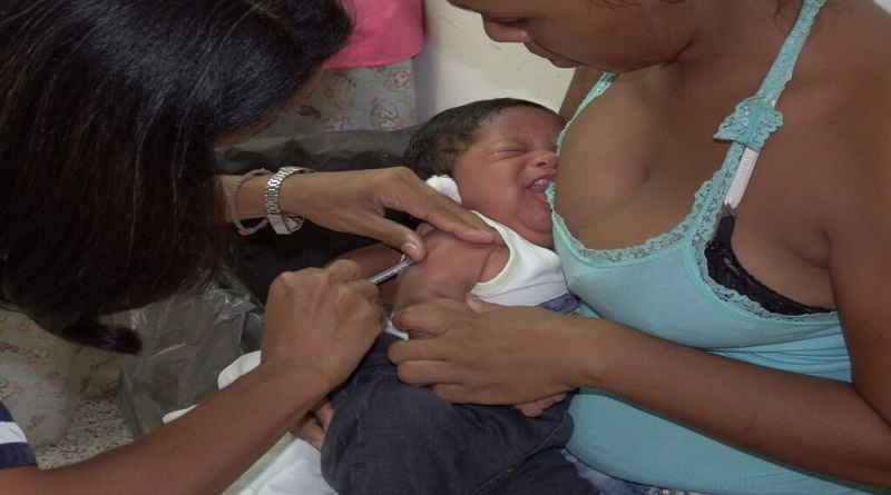 comunidad-esfuerzo-recibe-atencion-medica-paz-castillo
