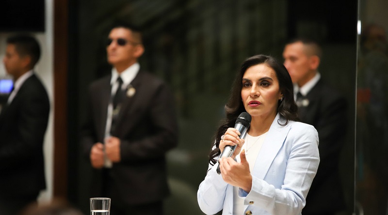fuerzas-armadas-ecuador-anuncian-respaldan-vicepresidenta-abad