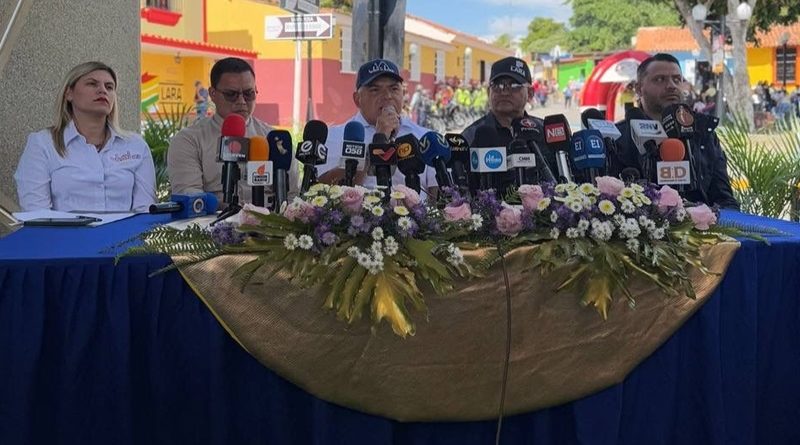 Lara afinan preparativos finales para la procesión de la Divina Pastora