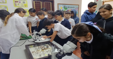 Estudiantes de Nueva Esparta aprenden sobre la ciencia de los artrópodos
