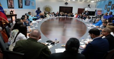 Presidente Maduro ordena agilizar plan de sustitución de importaciones