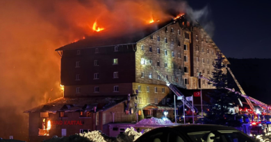 Reportan más de 60 fallecidos por incendio en un hotel de Türkiye