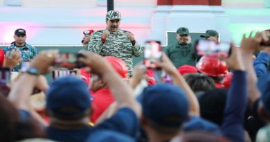 Jefe de Estado juramenta a Cuerpos de Combatientes de la Milicia de cara al 10-E