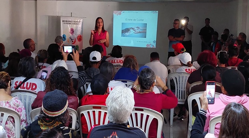 Conferencia sobre la “Ley de Cuidados y Cuidadores” dictan en Caracas