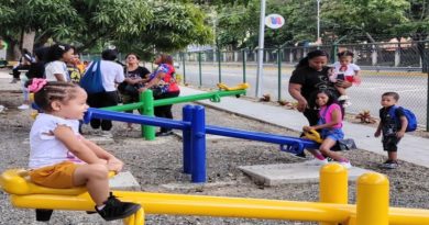 Familias disfrutan de espacios públicos en el Nuevo Año 2025