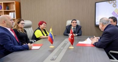 Venezuela y Türkiye suscriben convenios en materia turística