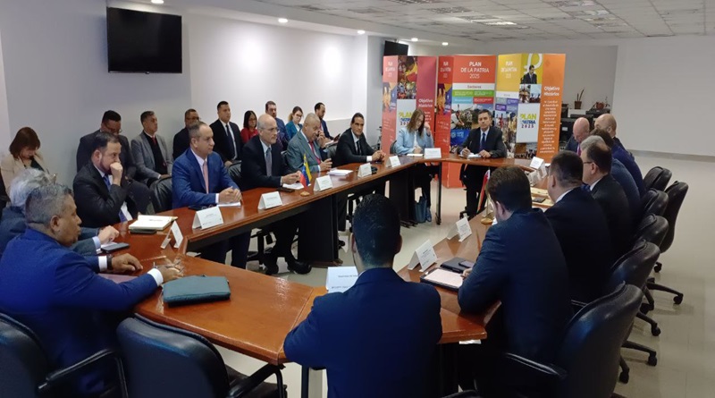 Venezuela y Belarús amplían estrategia social y turística