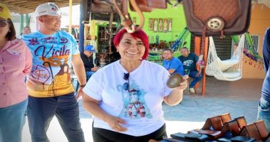 Mintur respalda trabajo de artesanos de Tintorero