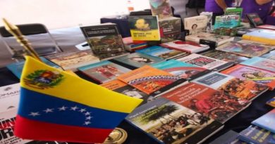 Venezuela destaca en Feria del Libro de la Stunam en Ciudad de México