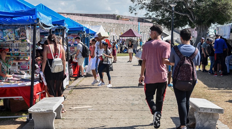 Unas mil 200 obras digitales presentes en la Feria del Libro de La Habana