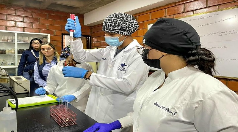 Recuperan laboratorio de Microbiología y Bioquímica de la Unerg