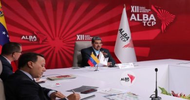 Jefe de Estado exhortó a evaluar el proyecto Alba Azul