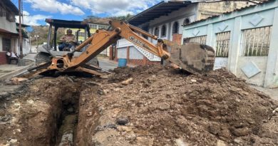 Sustituidos colectores de aguas servidas en sector Los Angelinos de San Mateo